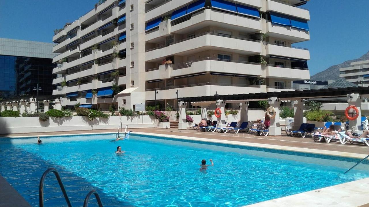 Apartamento Centrico Puerto Banus Marbella Luaran gambar